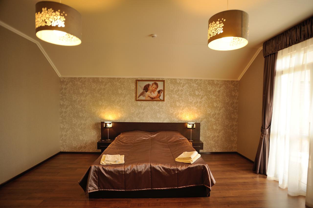 Hotel Vulyk Duliby Buitenkant foto