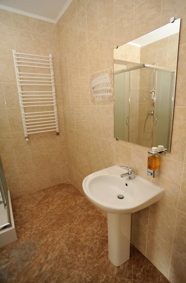 Hotel Vulyk Duliby Buitenkant foto